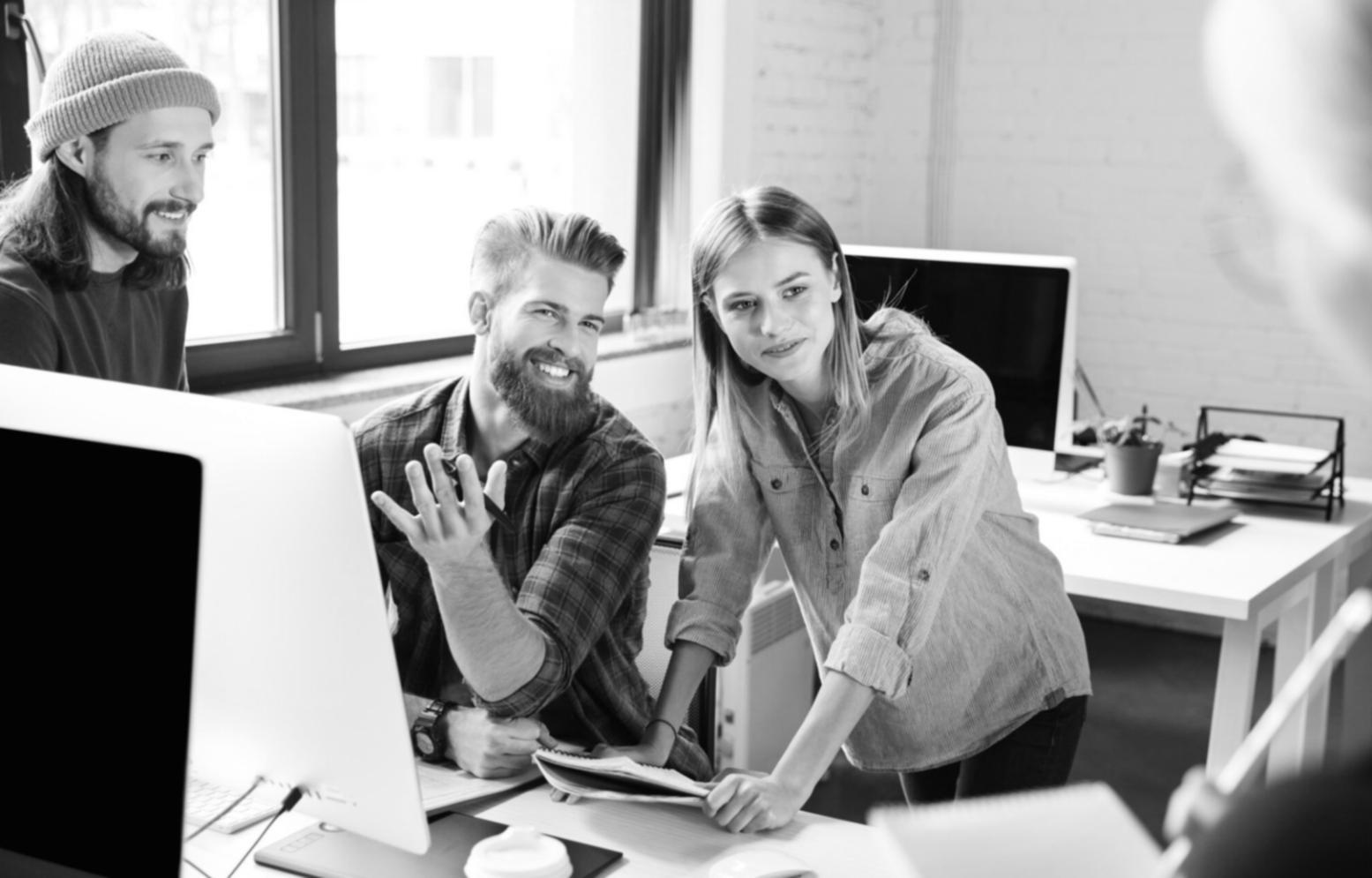 Documents de travail et ressources pédagogiques sur un bureau